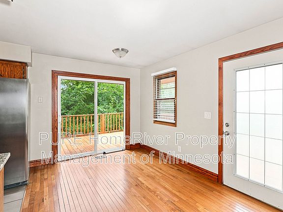 3rd image of 580 Fairmont St NE