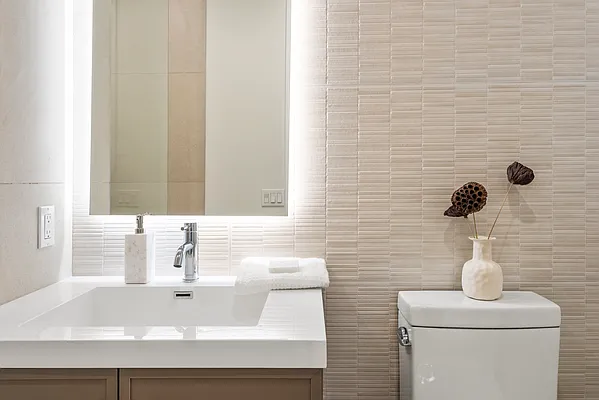 Rented by Nooklyn NYC LLC | media 22