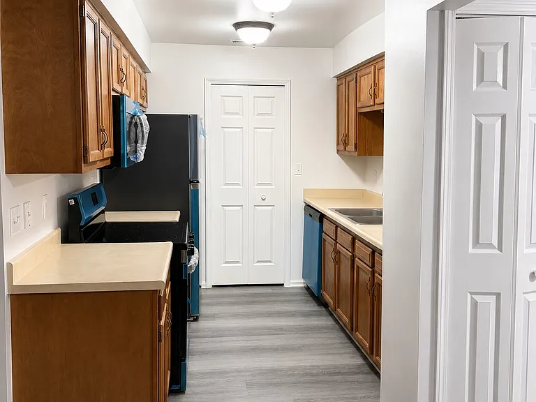 36887 Brewster Ln — Photo 12