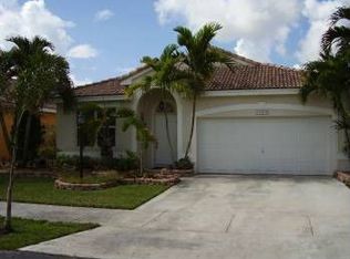 16454 SW 75th Ter, Miami, FL 33193