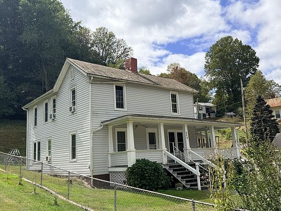 3rd image of 869 Coopers St