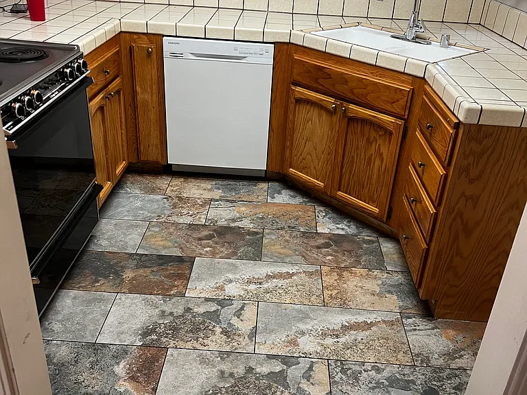 2220 Orchard Park Way — Photo 4