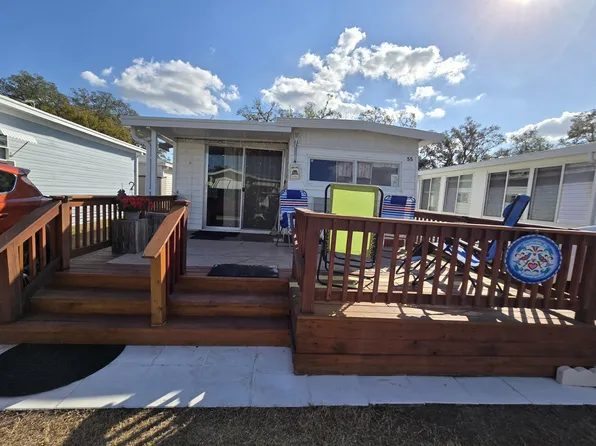 34612 Leisure Days Dr, Zephyrhills, FL 33541