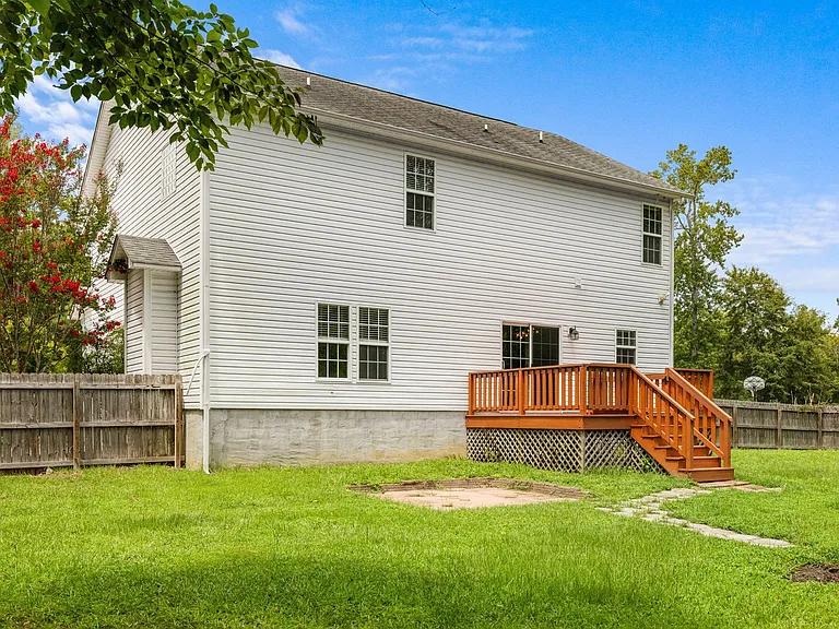 156 Old Beechtree Ln — Photo 48