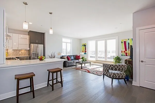 18 Cliveden St #604 — Photo 10