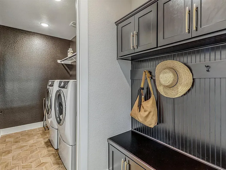 29703 Bur Creek Ln — Photo 22