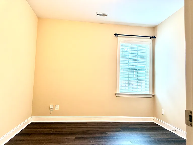 241 Sweet Violet Dr — Photo 34