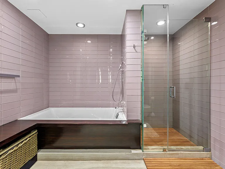 519 W 23rd St #3 — Photo 28