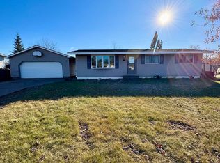 1725 Glendora Ln, Ishpeming, MI 49849