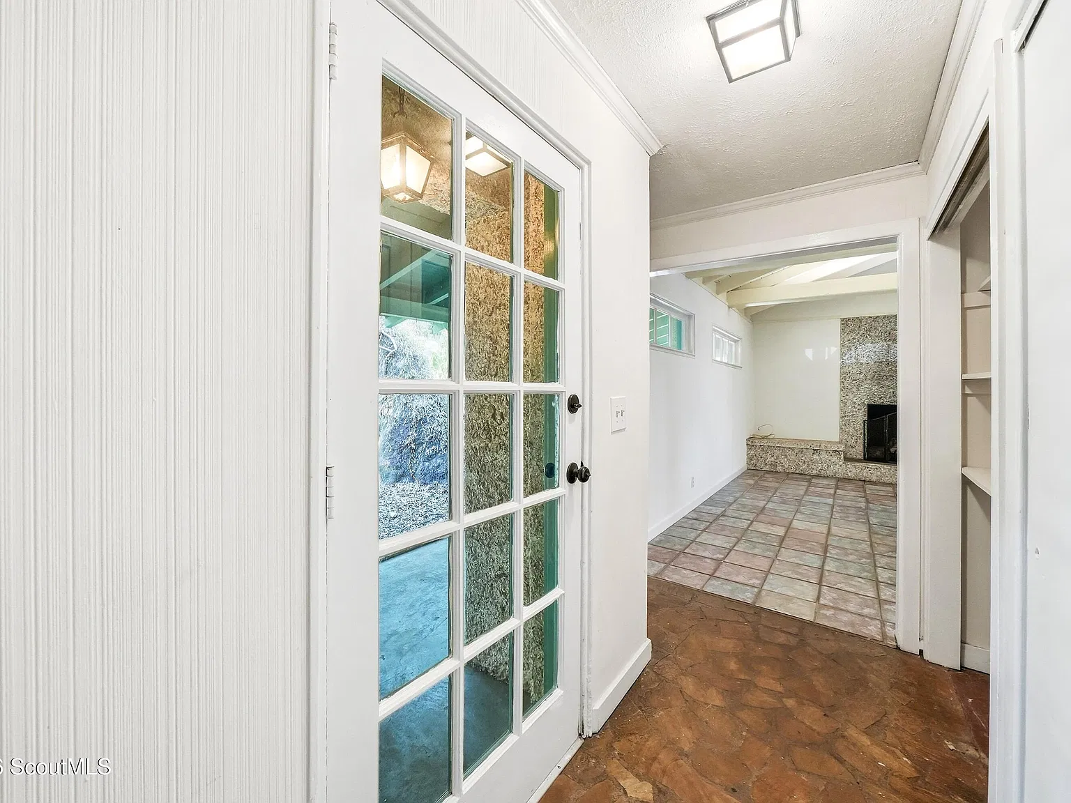2 bed, 2.0 bath, 1240 sqft, $1,800 — Photo 2