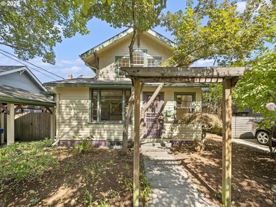 3917 SE Tibbetts St, Portland, OR, 97202