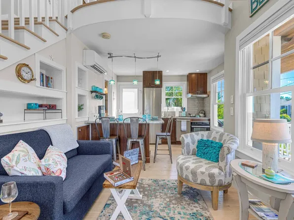 164R Old Point Rd #Id1045452p, Newburyport, MA 01950