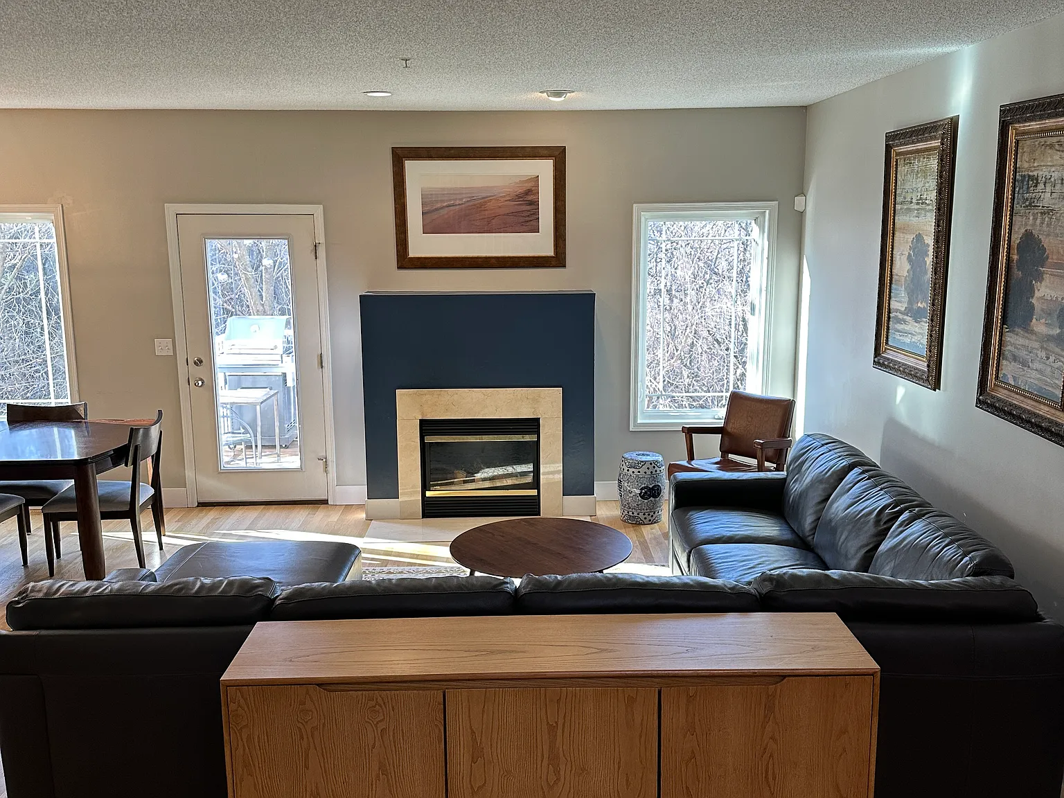 3 bed, 2784 sqft, $2,995 — Photo 3