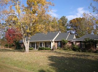 12 Scarlet St, Purvis, MS 39475