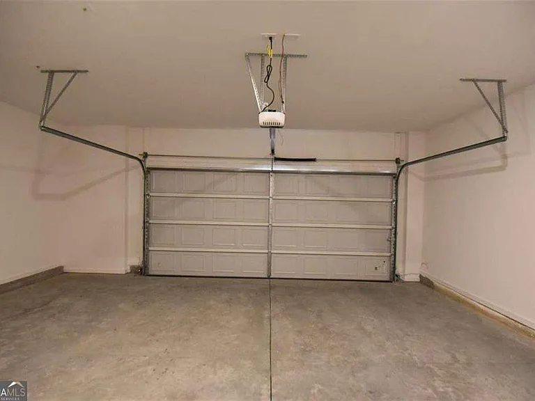 155 Star Ct — Photo 32