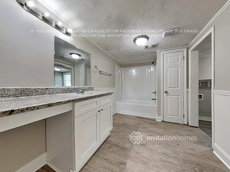 547 Rustic Rd — Photo 21