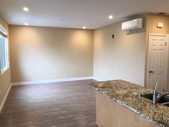 5th image of 961 Gravenstein Hwy S #240