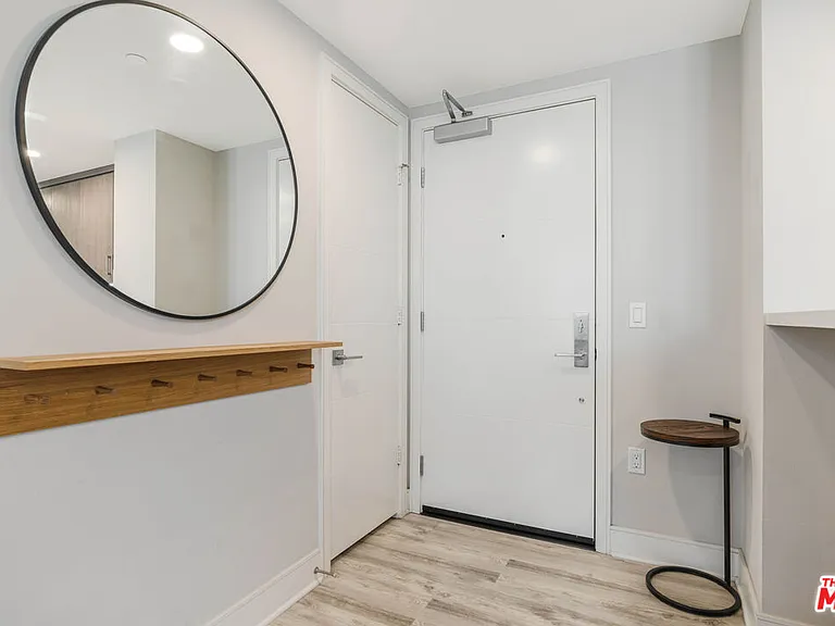 6030 S Seabluff Dr #510 — Photo 3