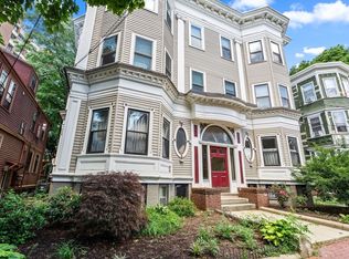 15 Trowbridge St APT 7, Cambridge, MA 02138