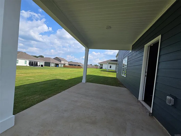 1010 Garden Ln — Photo 23