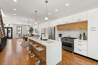 Sold by Nest Seekers International