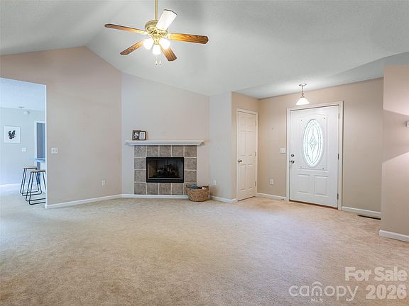 5th image of 69 Mountain Ridge Ln