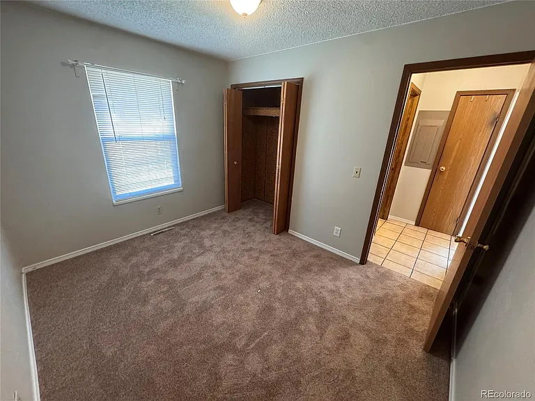 8674 Bluegrass Cir — Photo 11