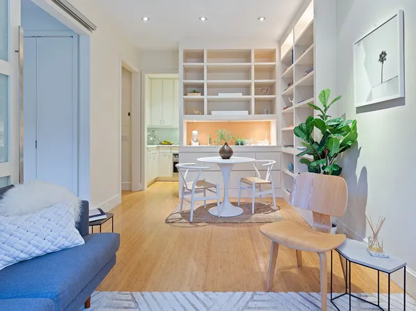 127 West 15th Street image 1 of 4