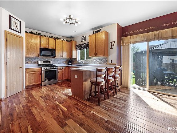 2nd image of 6206 Clifton Ct