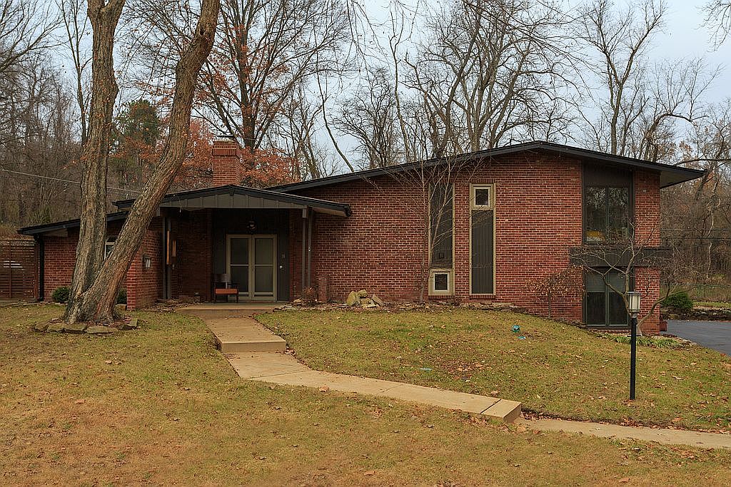 14 Sunswept Dr, Saint Louis, MO 63141 Zillow