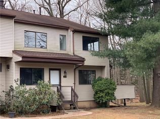 813 Cypress Rd, Newington, CT 06111