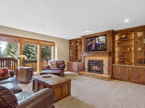 2nd image of 1210 E Blackhawk Dr