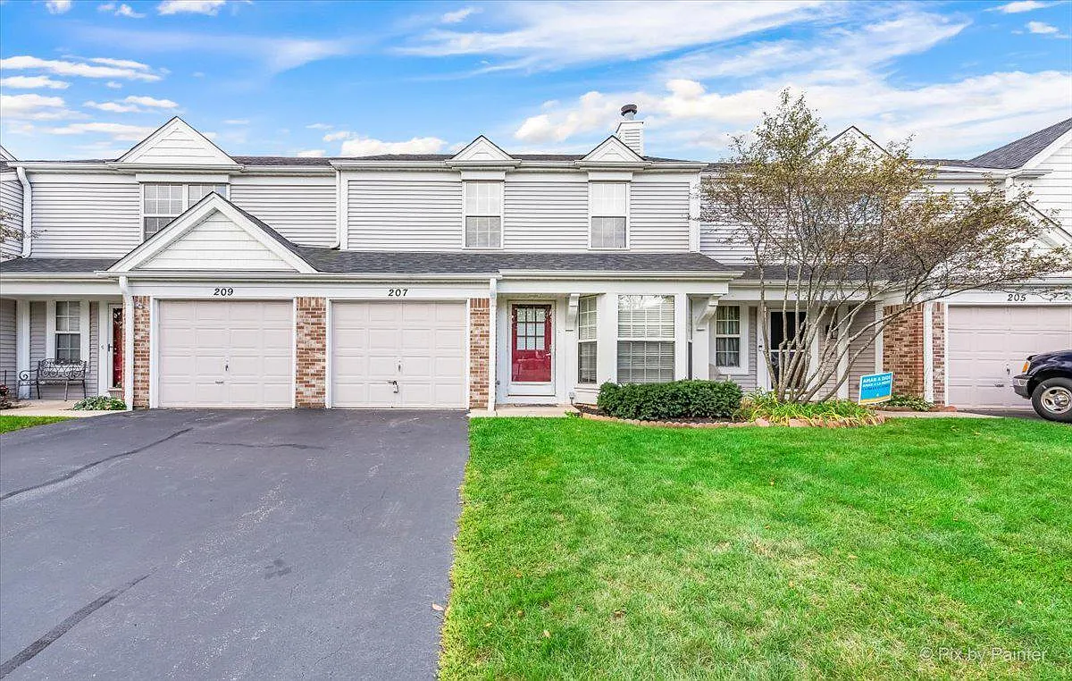 207 E Shag Bark Ln photo 1
