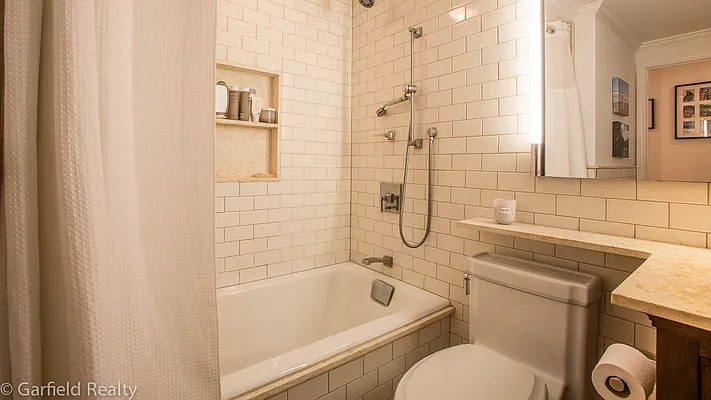 Sold by Garfield Realty  | media 20