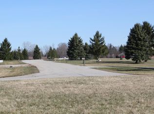 800 Pinecrest Dr, Dexter, MI 48130