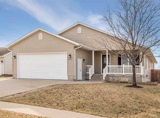 2220 Tamerac Dr, Marion, IA 52302