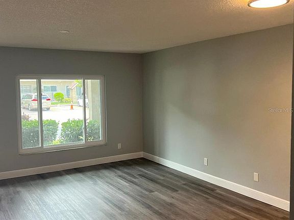 4th image of 2294 Belgian Ln APT 14