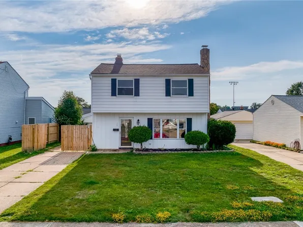 980 E 347th St, Eastlake, OH 44095