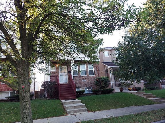 2nd image of 81 E 89th St