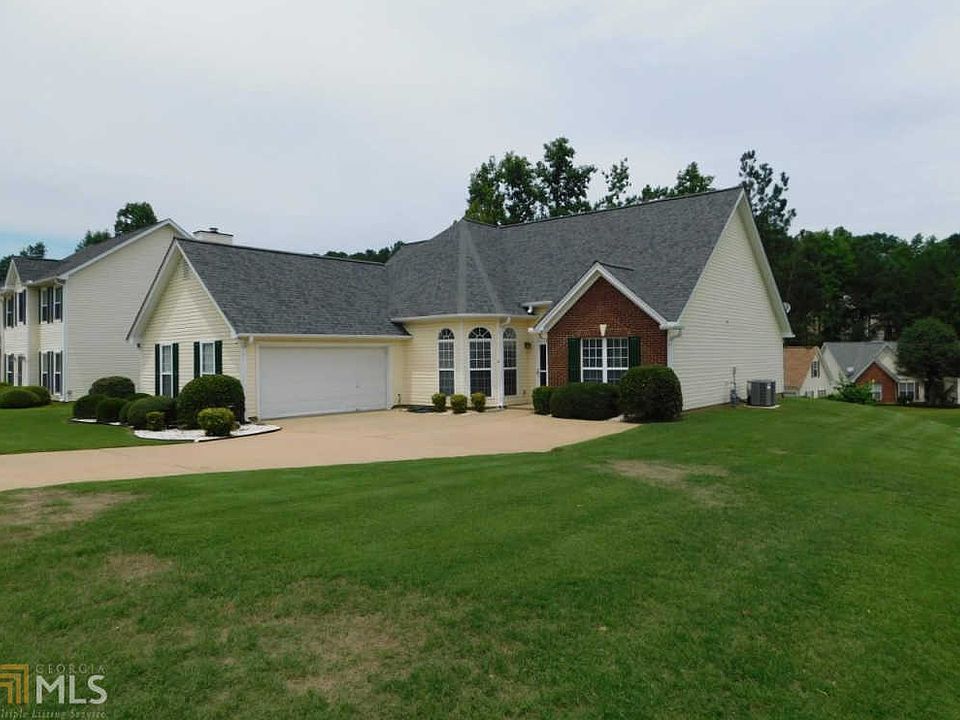 1st image of 1015 Spring Ives Dr