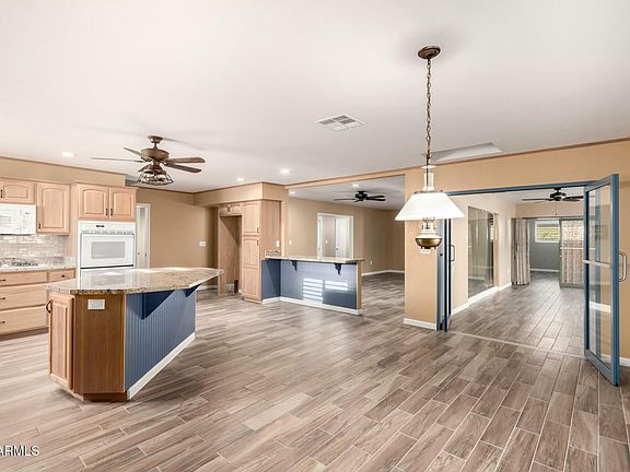 3rd image of 10611 W CARON Drive