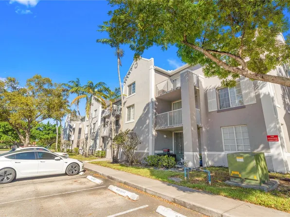 11177 SW 8th St APT 207, Hollywood, FL 33025