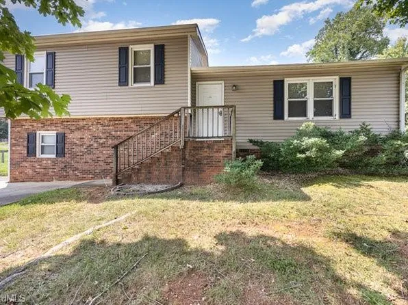 1300 N Cameron Ave, Winston Salem, NC 27101