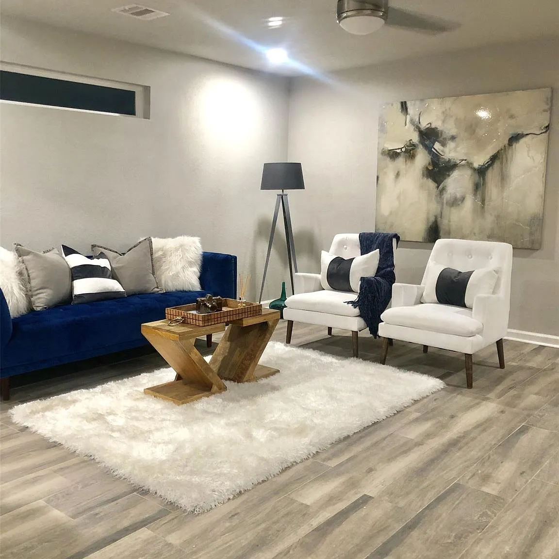 5 bed, 5.0 bath, 2540 sqft, $3,000 — Photo 1
