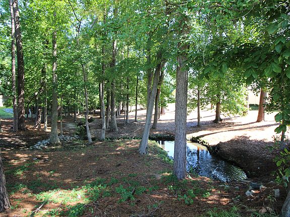3rd image of 2237 E Locksley Woods Dr