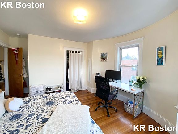 3rd image of 505 Washington St #8