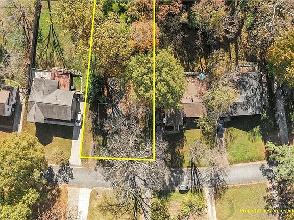 2nd image of 2507 Woodview Dr