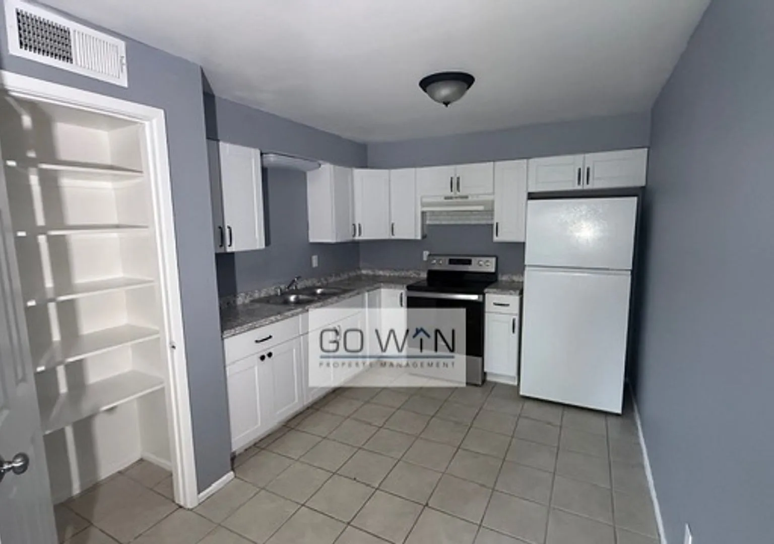 36 E Ingram St — Photo 1