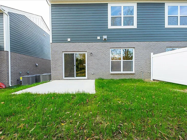 4852 Osprey Pointe Dr #4852 — Photo 9