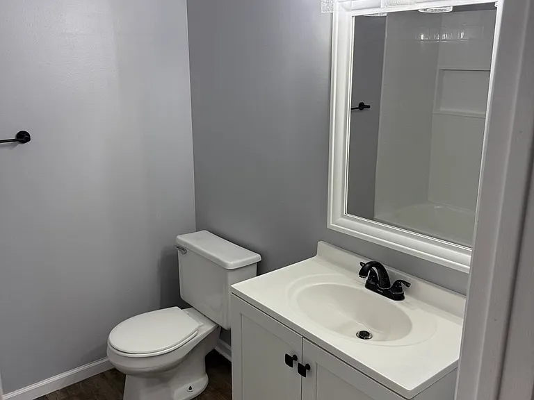 295 Woodridge Cir #D — Photo 10